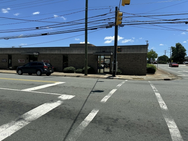 Listing Image #2 - Office for sale at 114 S Maple Street, Graham NC 27253 Listing Image #2 - Office for sale at 114 S Maple Street, Graham NC 27253
