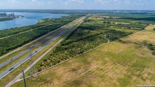 Listing Image #3 - Others for sale at 16385 Donop, Elmendorf TX 78112
