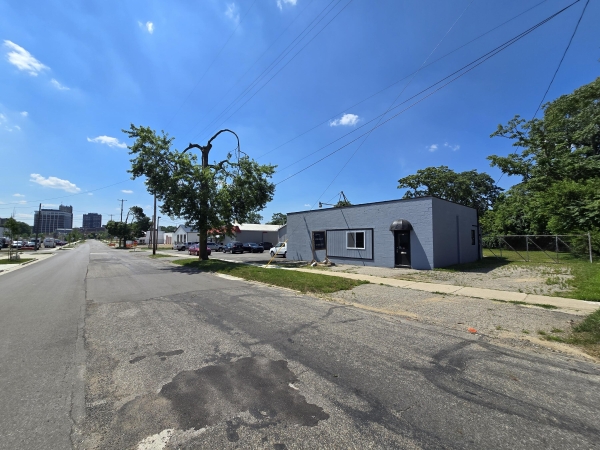 Listing Image #2 - Office for sale at 608 E Pearl Street, Jackson MI 49201 Listing Image #2 - Office for sale at 608 E Pearl Street, Jackson MI 49201
