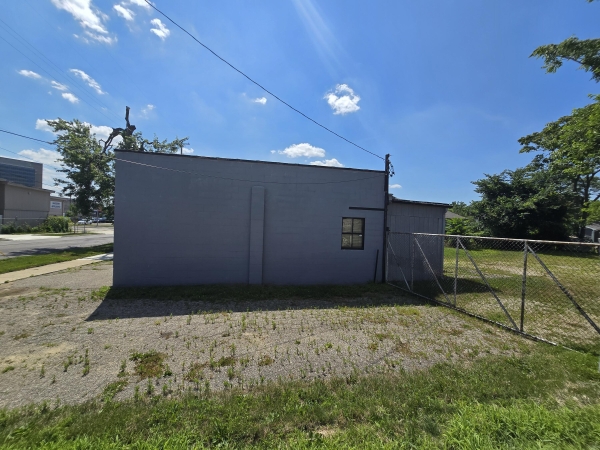 Listing Image #3 - Office for sale at 608 E Pearl Street, Jackson MI 49201 Listing Image #3 - Office for sale at 608 E Pearl Street, Jackson MI 49201