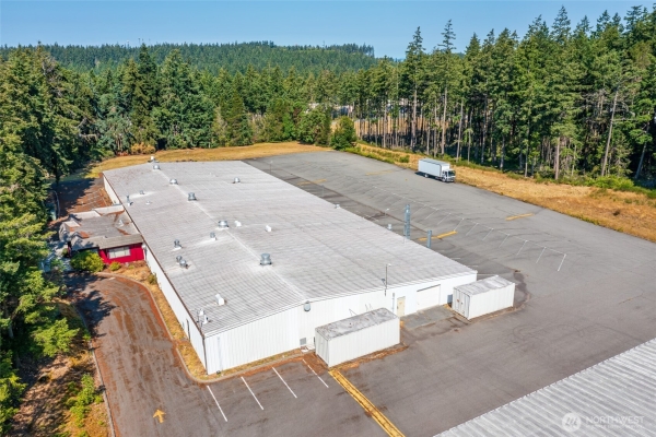Listing Image #2 - Industrial for sale at 970 NE 21st Street, Oak Harbor WA 98277 Listing Image #2 - Industrial for sale at 970 NE 21st Street, Oak Harbor WA 98277