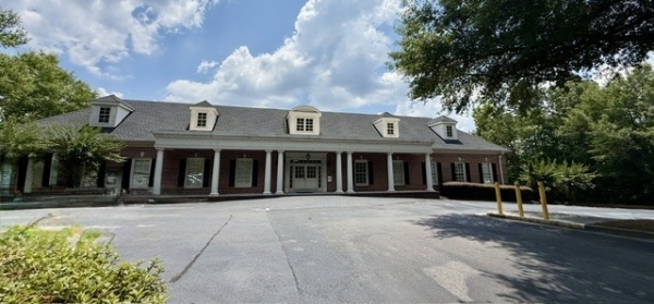 Listing Image #1 - Office for sale at 225 Country Club Dr, Stockbridge GA 30281 Listing Image #1 - Office for sale at 225 Country Club Dr, Stockbridge GA 30281