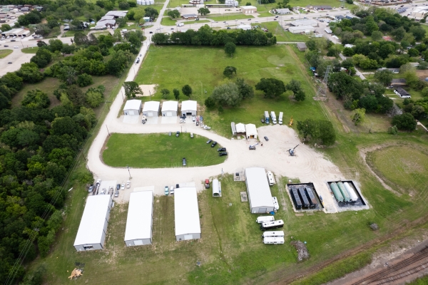 Listing Image #1 - Industrial for sale at 120 Crouch Street, Alvin TX 77511