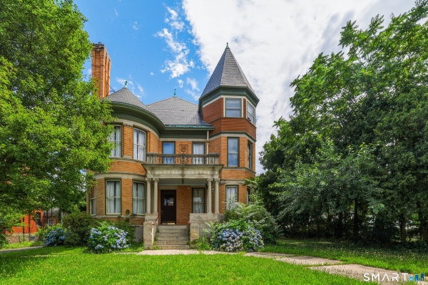 Listing Image #2 - Others for sale at 14 Wethersfield Avenue, Hartford CT 06114