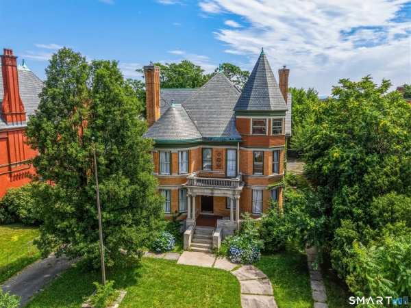 Listing Image #3 - Others for sale at 14 Wethersfield Avenue, Hartford CT 06114