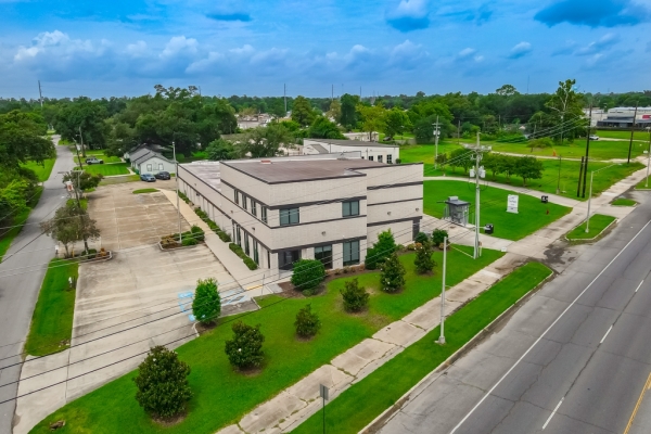 Listing Image #1 - Office for sale at 805 Robin St. 406 E. Airline Hwy, LaPlace LA 70068 Listing Image #1 - Office for sale at 805 Robin St. 406 E. Airline Hwy, LaPlace LA 70068