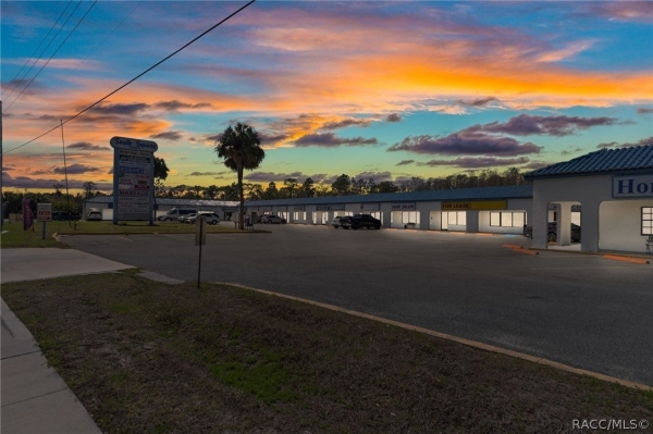 Listing Image #3 - Others for sale at 940 N Suncoast Boulevard, Crystal River FL 34429