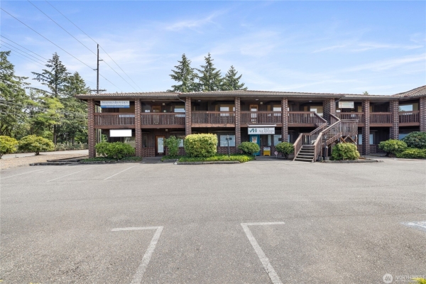 Listing Image #3 - Others for sale at 7403 Lakewood Dr W Unit 1, Lakewood WA 98499 Listing Image #3 - Others for sale at 7403 Lakewood Dr W Unit 1, Lakewood WA 98499