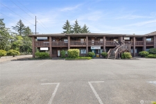 Listing Image #3 - Others for sale at 7403 Lakewood Dr W Unit 1, Lakewood WA 98499