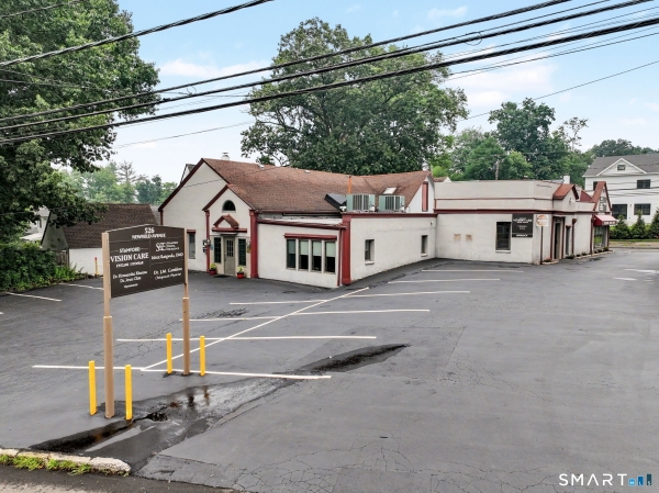 Listing Image #2 - Others for sale at 526 Newfield Avenue, Stamford CT 06905