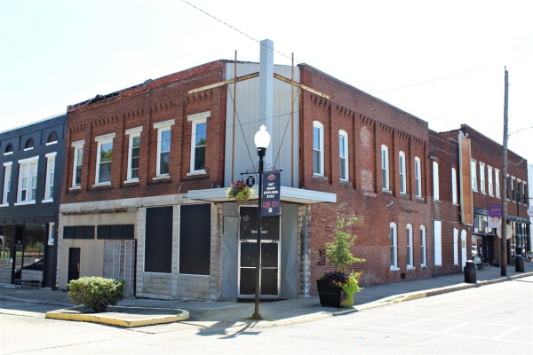 Listing Image #1 - Others for sale at 101 Broadway Street, Cave City KY 42127 Listing Image #1 - Others for sale at 101 Broadway Street, Cave City KY 42127