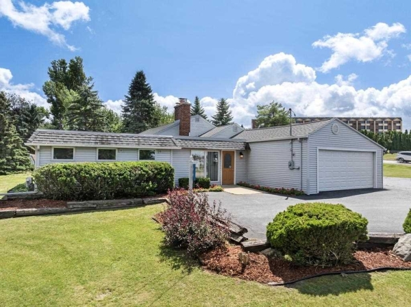 Listing Image #2 - Others for sale at 1414 Kilborn Dr, Petoskey MI 49770 Listing Image #2 - Others for sale at 1414 Kilborn Dr, Petoskey MI 49770