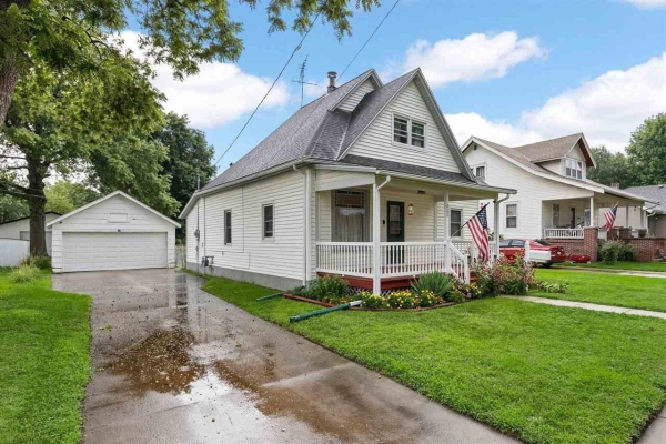 Listing Image #2 - Others for sale at 288 W Randolph St, Other IA 52301