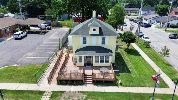 Listing Image #3 - Retail for sale at 321 Broadway Avenue, Chesterton IN 46304 Listing Image #3 - Retail for sale at 321 Broadway Avenue, Chesterton IN 46304