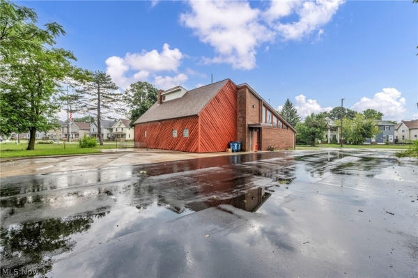 Listing Image #3 - Others for sale at 1319 W Erie Avenue, Lorain OH 44052