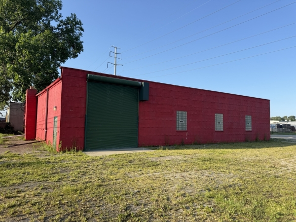 Listing Image #4 - Industrial for sale at 23515-23525 Blackstone Avenue, Warren MI 48089