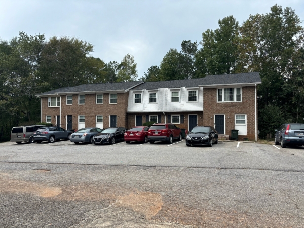 Listing Image #3 - Multi-family for sale at 180 Chalfont Lane Unit#1-6, Athens GA 30606
