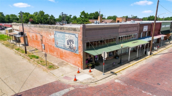 Listing Image #2 - Retail for sale at 80 S. Side Square, Cooper TX 75432 Listing Image #2 - Retail for sale at 80 S. Side Square, Cooper TX 75432