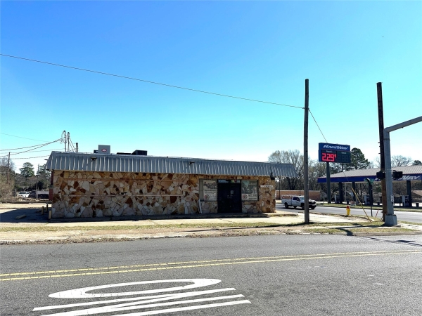 Listing Image #1 - Others for sale at 246 E 70th Street, Shreveport LA 71106