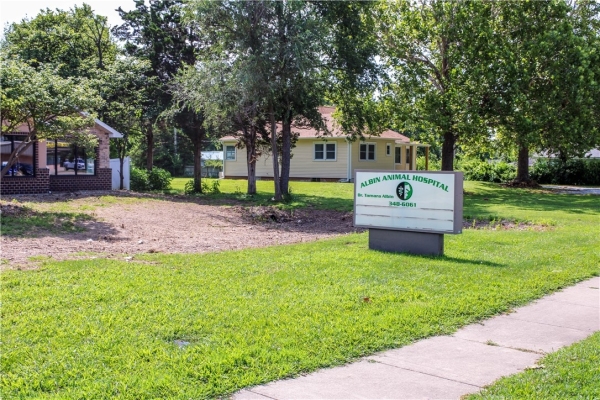 Listing Image #2 - Others for sale at 1915 18th Street, Charleston IL 61920 Listing Image #2 - Others for sale at 1915 18th Street, Charleston IL 61920