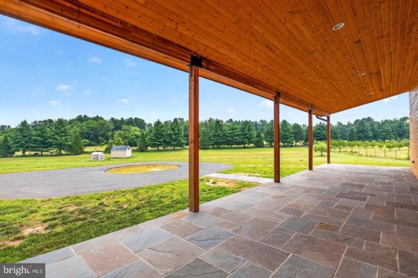Listing Image #2 - Others for sale at 38217 Mountain Air Lane, Lovettsville VA 20180