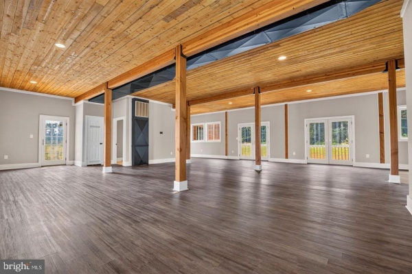 Listing Image #3 - Others for sale at 38217 Mountain Air Lane, Lovettsville VA 20180
