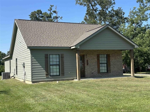 Listing Image #3 - Others for sale at 206 SELF Street, Dequincy LA 70633 Listing Image #3 - Others for sale at 206 SELF Street, Dequincy LA 70633