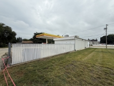 Listing Image #3 - Retail for sale at 425 S Oakwood Avenue, Geneseo IL 61254