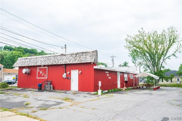 Listing Image #2 - Others for sale at 200 Oriskany Boulevard, Whitestown NY 13492