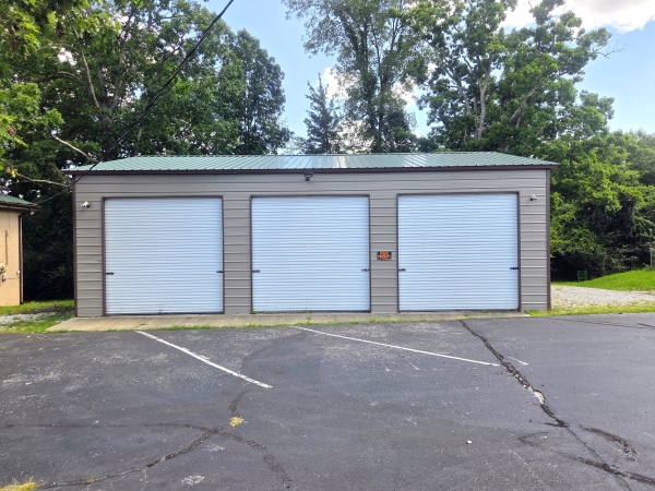 Listing Image #3 - Retail for sale at 969 Miller Avenue, Crossville TN 38555 Listing Image #3 - Retail for sale at 969 Miller Avenue, Crossville TN 38555