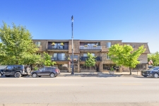 Retail for sale in Chicago, IL