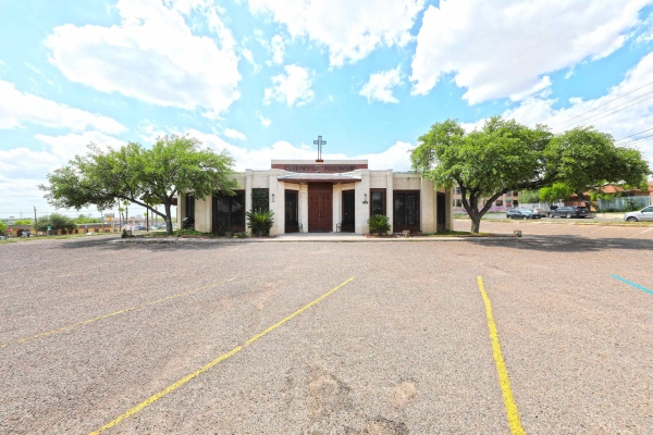 Listing Image #1 - Office for sale at 1900 Springfield Ave, Laredo TX 78040 Listing Image #1 - Office for sale at 1900 Springfield Ave, Laredo TX 78040