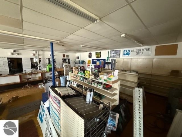 Listing Image #3 - Retail for sale at 311 Prospect Street, Alma MI 48801 Listing Image #3 - Retail for sale at 311 Prospect Street, Alma MI 48801