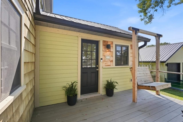 Listing Image #2 - Others for sale at 610 S Dubuque St, Solon IA 52333