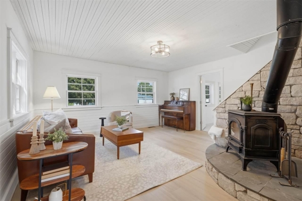 Listing Image #3 - Others for sale at 610 S Dubuque St, Solon IA 52333