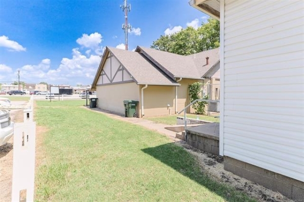 Listing Image #2 - Office for sale at 206 E 3rd Street, Skiatook OK 74070 Listing Image #2 - Office for sale at 206 E 3rd Street, Skiatook OK 74070
