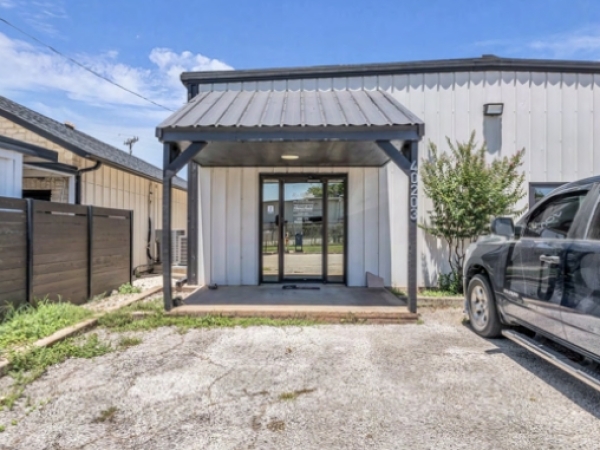 Listing Image #1 - Industrial for sale at 40203 Industrial Park Circle, Georgetown TX 78626