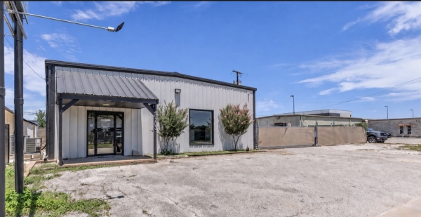 Listing Image #2 - Industrial for sale at 40203 Industrial Park Circle, Georgetown TX 78626