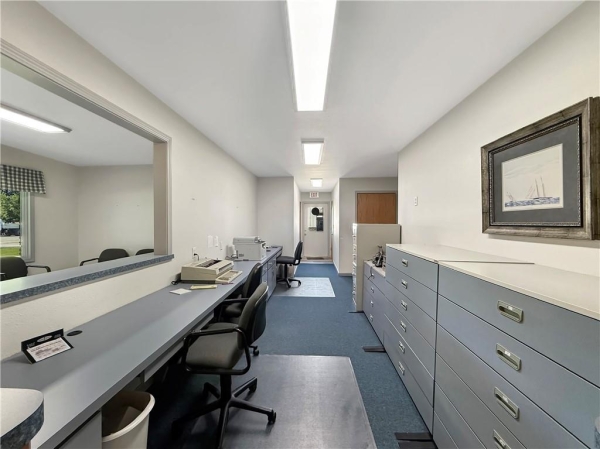 Listing Image #3 - Office for sale at 1279 US Hwy 40, Casey IL 62420 Listing Image #3 - Office for sale at 1279 US Hwy 40, Casey IL 62420