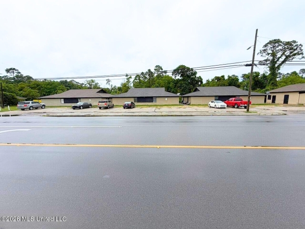 Listing Image #2 - Multi-family for sale at 5420 28th Street, Gulfport MS 39501 Listing Image #2 - Multi-family for sale at 5420 28th Street, Gulfport MS 39501