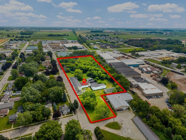 Listing Image #3 - Others for sale at 522 Seymour Street, Seymour WI 54165