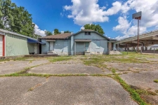 Listing Image #2 - Office for sale at 1063 E Parkway Ave S, Memphis TN 38104