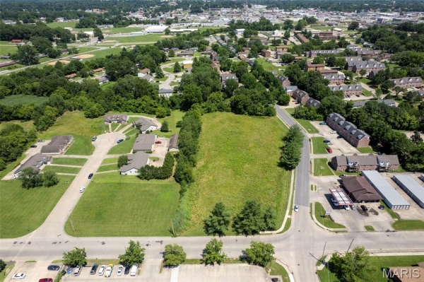 Listing Image #2 - Land for sale at 502 N Silver Springs Road, Cape Girardeau MO 63701