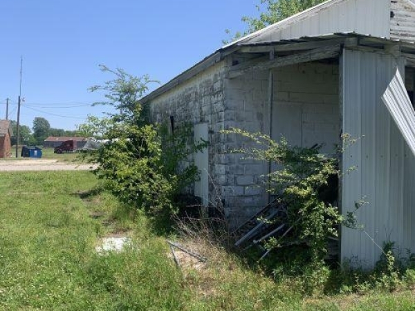Listing Image #3 - Others for sale at 298 N Huffman Avenue, Portageville MO 63873
