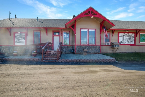 Listing Image #2 - Others for sale at 20079 Hwy 30, Buhl ID 83316 Listing Image #2 - Others for sale at 20079 Hwy 30, Buhl ID 83316