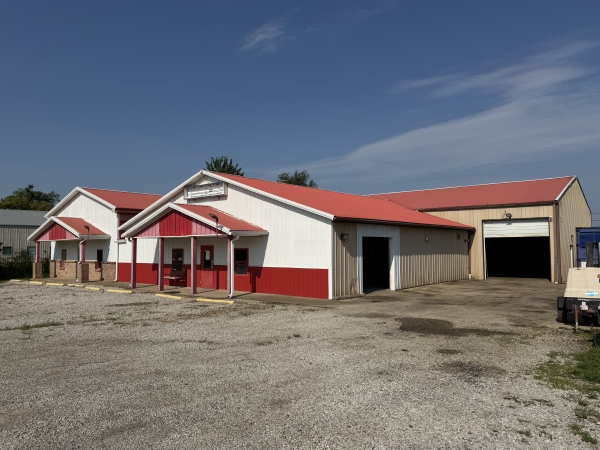 Listing Image #3 - Retail for sale at 1425 Bypass North, Lawrenceburg KY 40342 Listing Image #3 - Retail for sale at 1425 Bypass North, Lawrenceburg KY 40342