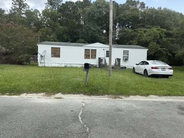 Listing Image #3 - Multi-family for sale at 1940 Danielle Dr, Waycross GA 31503 Listing Image #3 - Multi-family for sale at 1940 Danielle Dr, Waycross GA 31503