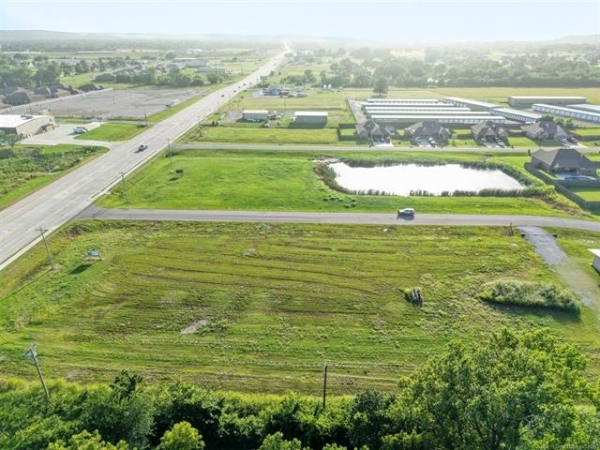 Listing Image #2 - Land for sale at 2 Phillips Street, Skiatook OK 74070 Listing Image #2 - Land for sale at 2 Phillips Street, Skiatook OK 74070