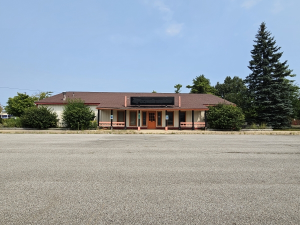 Listing Image #1 - Retail for sale at 8390 Gratiot, Saginaw MI 48609 Listing Image #1 - Retail for sale at 8390 Gratiot, Saginaw MI 48609