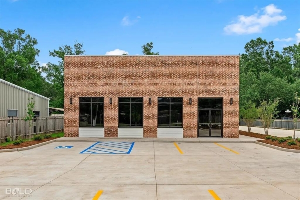 Listing Image #2 - Office for sale at 9305 Wallace Lake Road, Shreveport LA 71106 Listing Image #2 - Office for sale at 9305 Wallace Lake Road, Shreveport LA 71106